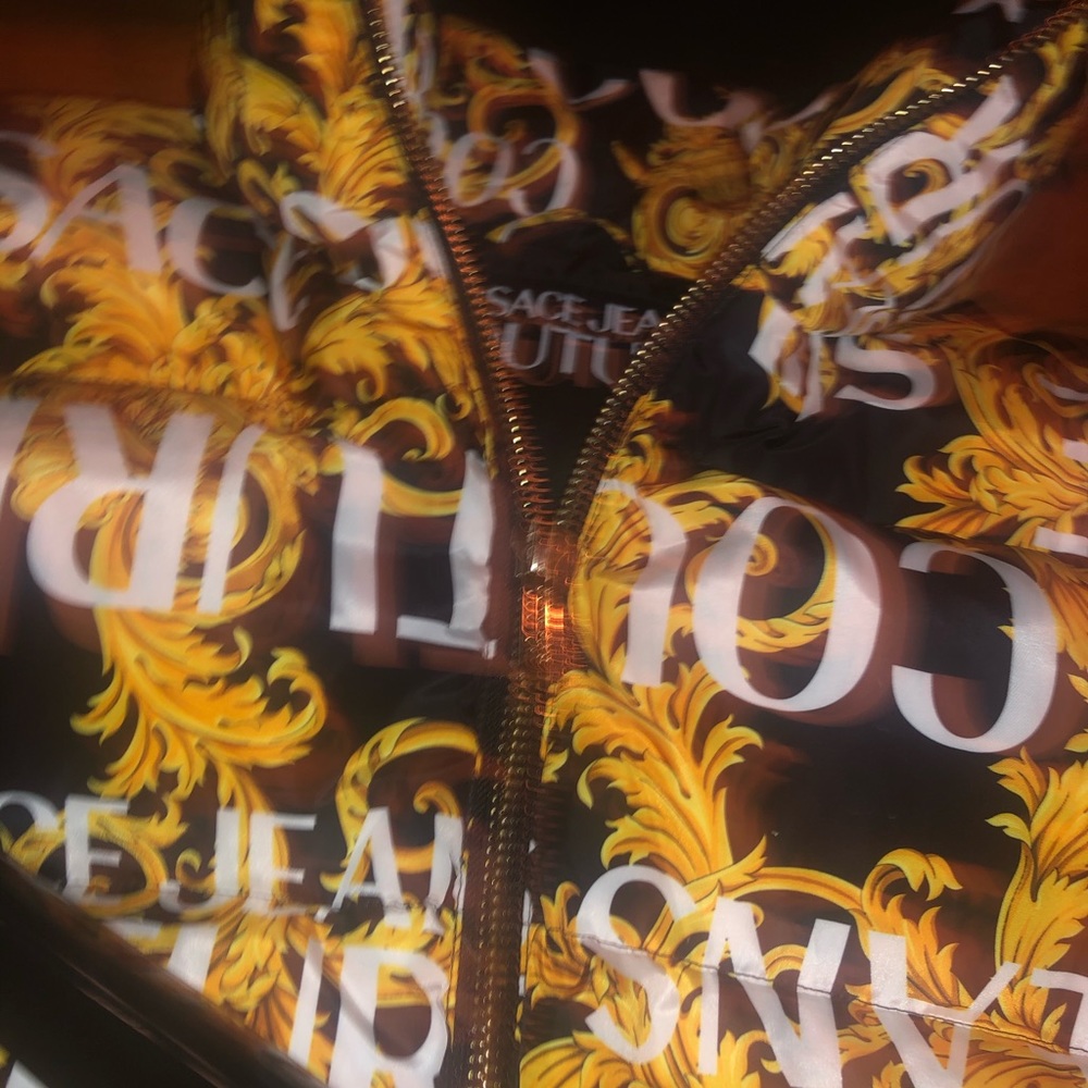 Versace down jacket - Picture 3 of 8